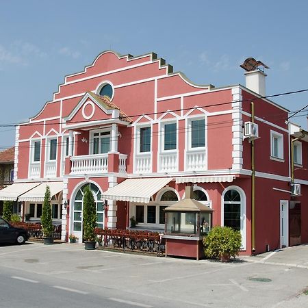 Hotel Drumski Raj Svilajnac Dış mekan fotoğraf