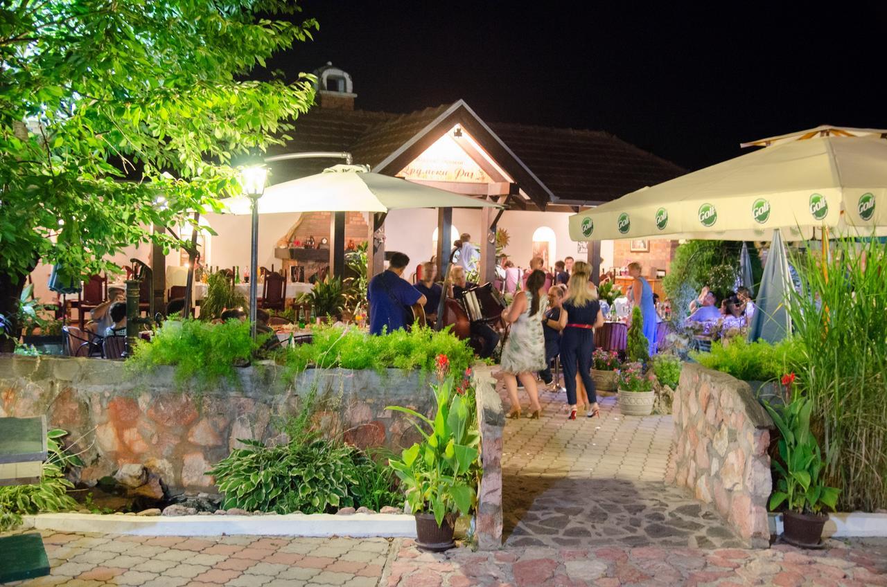 Hotel Drumski Raj Svilajnac Dış mekan fotoğraf